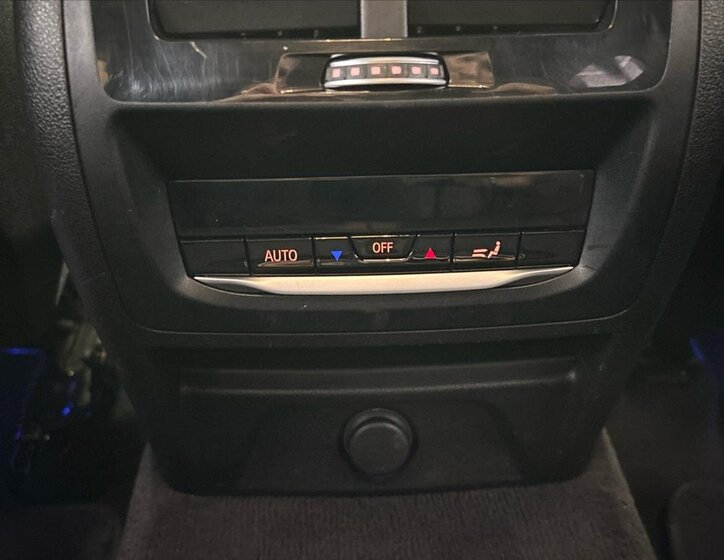 BMW X3 SUV / Terénní 2,0 l 140 kw