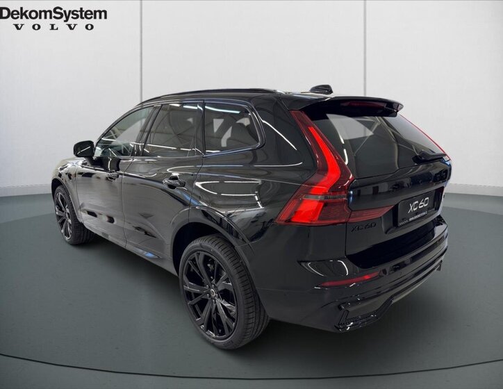 Volvo XC60 SUV / Terénní 2,0 l 228 kw