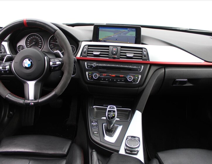 BMW Řada 3 Kombi 3,0 l 190 kw