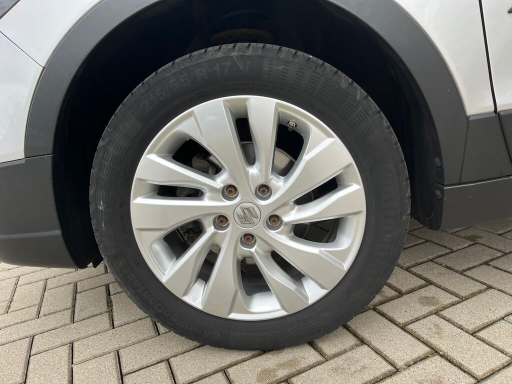 Suzuki SX4 S-Cross SUV / Terénní 998,0 82 kw