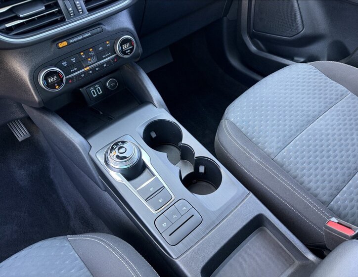 Ford Kuga Kombi 2,0 l 140 kw