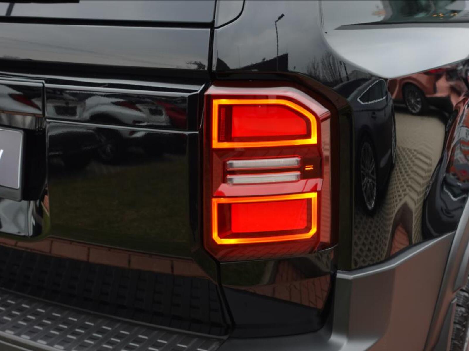 Toyota Land Cruiser 38