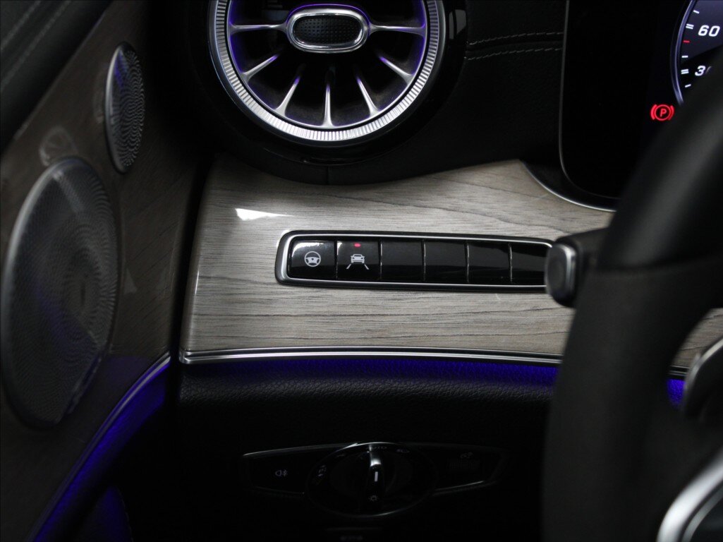 Mercedes-Benz Třídy E Kupé 2,0 l 143 kw