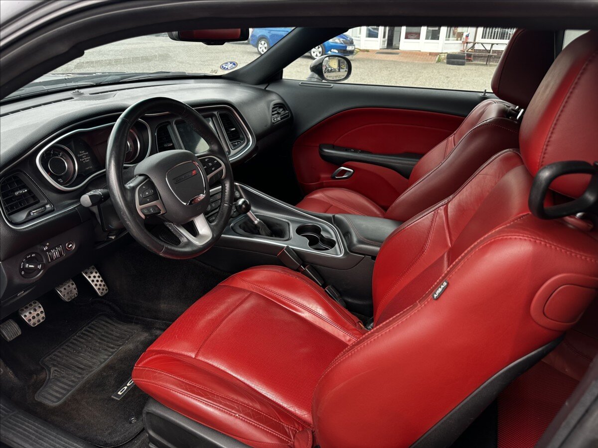 Dodge Challenger Kupé 5,7 l 277 kw