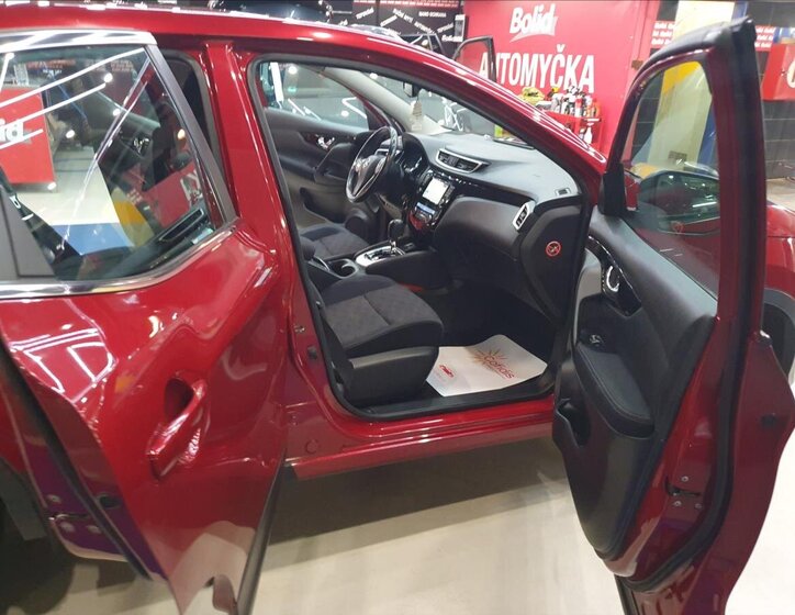 Nissan Qashqai SUV / Terénní 1,6 l 96 kw