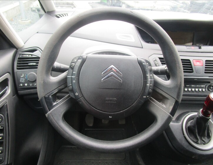 Citroën C4 Picasso 8