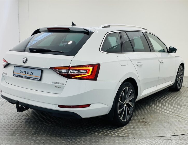 Škoda Superb 2