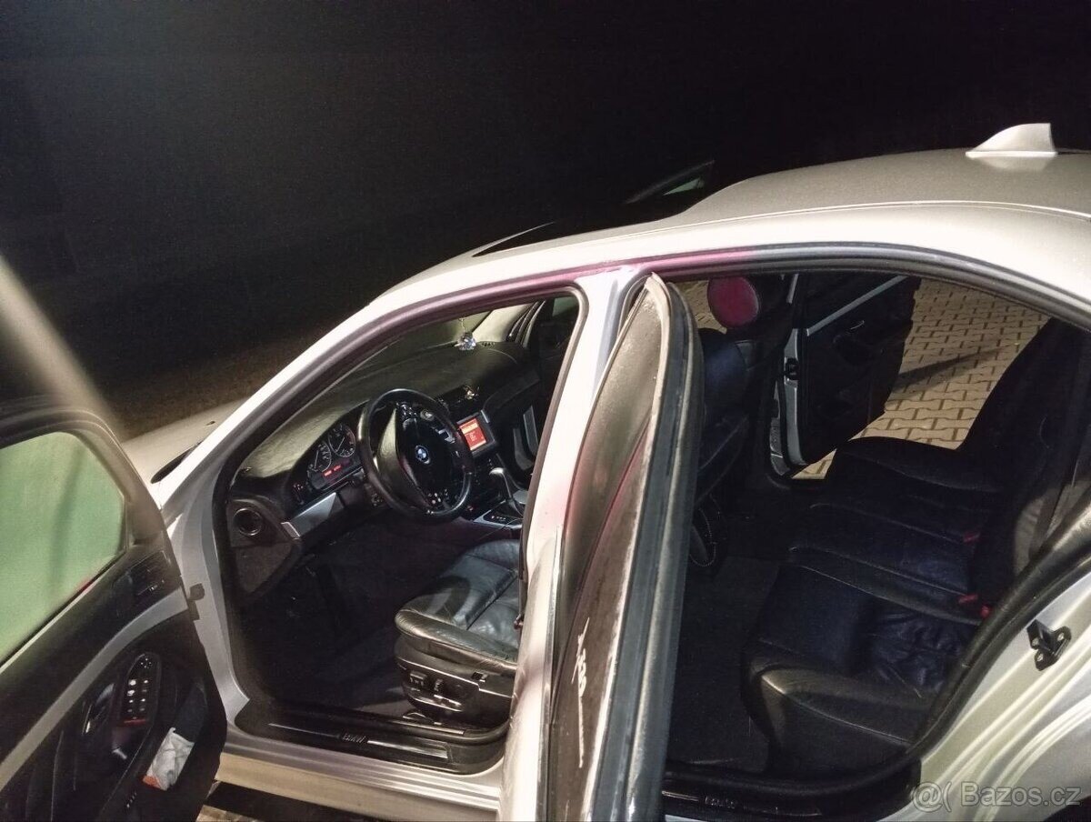 BMW Řada 5 Sedan / Limuzína 0,0 135 kw