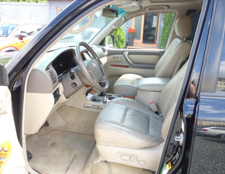 Toyota Land Cruiser SUV 4,7 l 175 kw