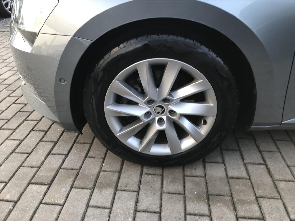 Škoda Superb Kombi 1,6 l 88 kw