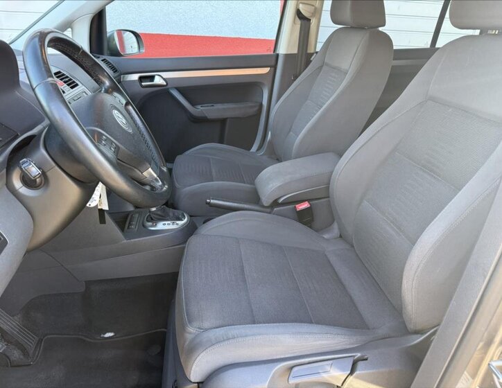 Volkswagen Touran MPV 2,0 l 103 kw