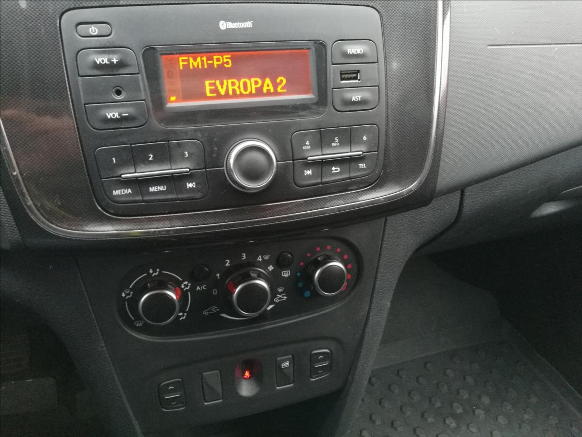 Dacia Logan Kombi 898,0 66 kw