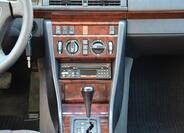 Mercedes-Benz 124 18