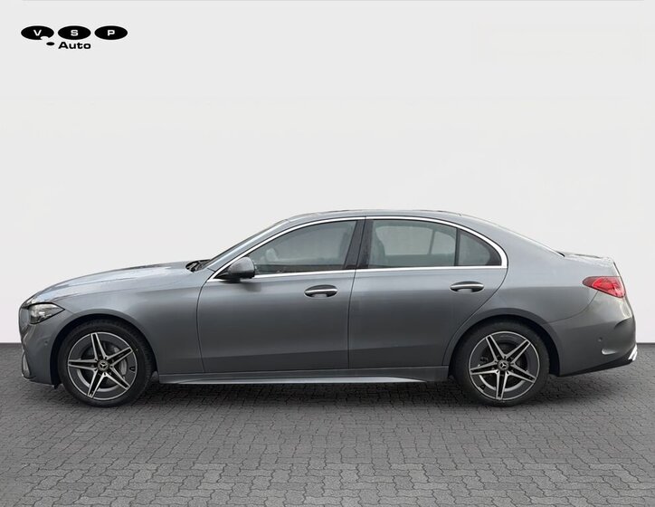 Mercedes-Benz Třídy C Sedan 2,0 l 145 kw