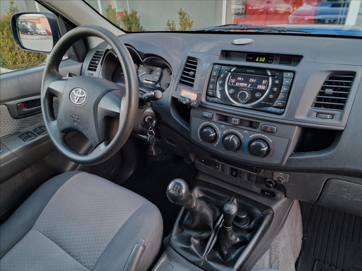 Toyota Hilux Pick-up 2,5 l 106 kw