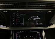 Audi Q8 SUV 3,0 l 210 kw