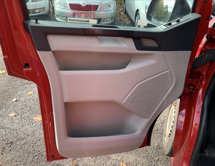 Volkswagen Transporter 11