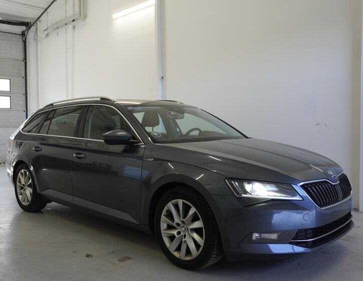 Škoda Superb Kombi 1,5 l 110 kw