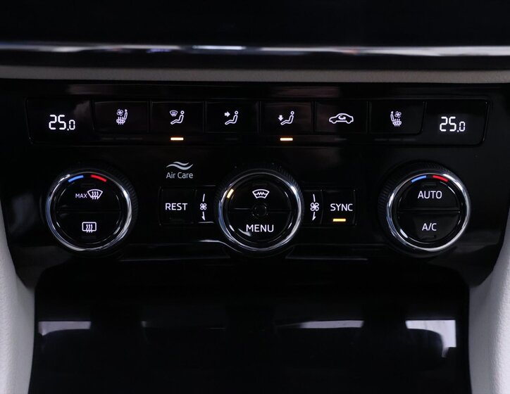 Škoda Superb Liftback 2,0 l 147 kw