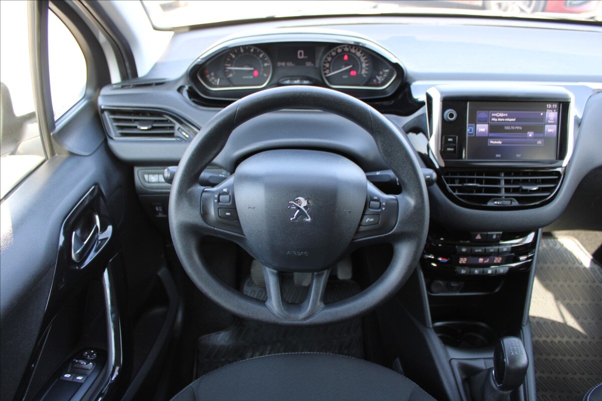 Peugeot 208 Hatchback 1,2 l 60 kw