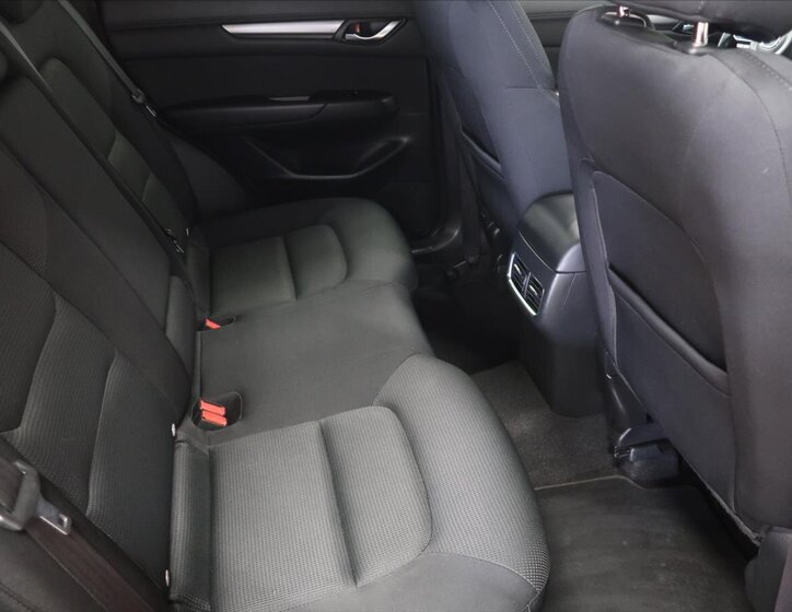 Mazda CX-5 SUV / Terénní 2,0 l 121 kw