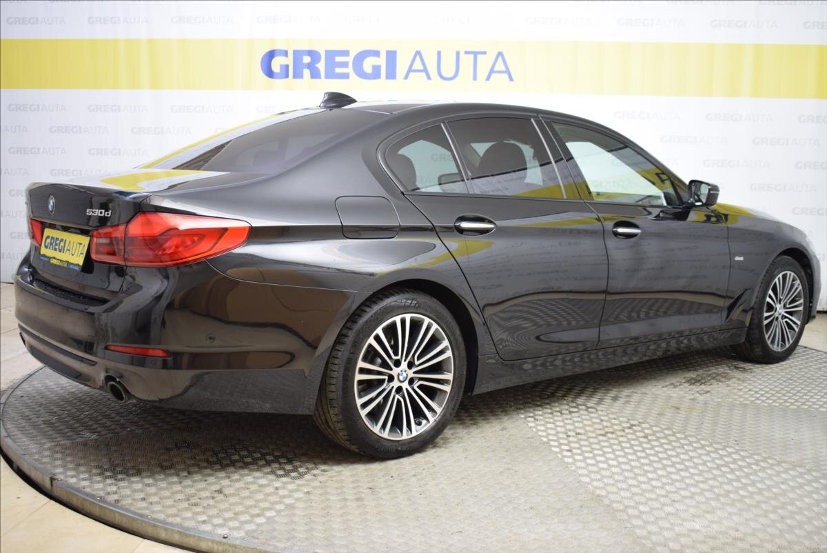 BMW Řada 5 Sedan / Limuzína 3,0 l 195 kw
