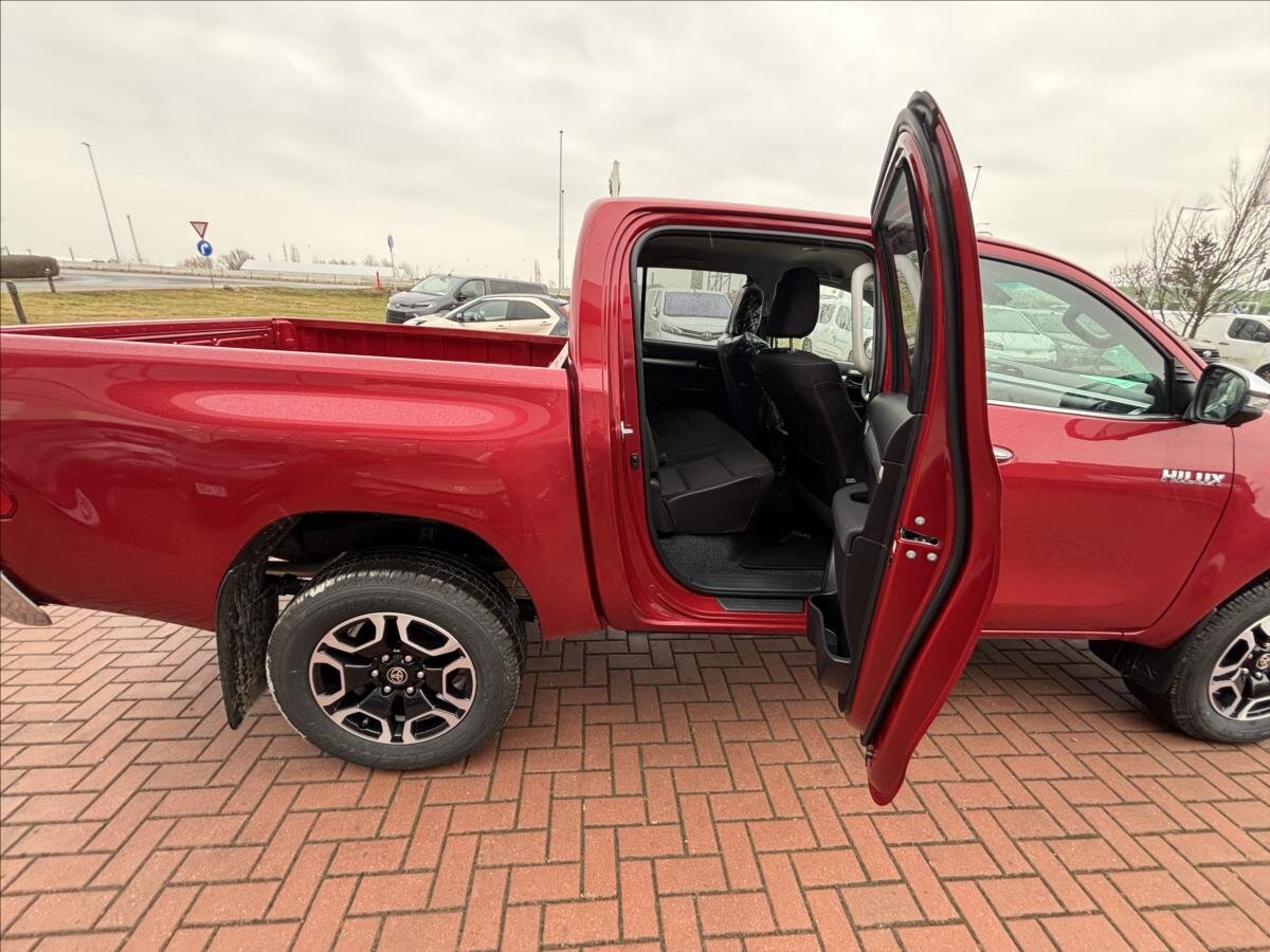 Toyota Hilux Pick-up 2,8 l 150 kw