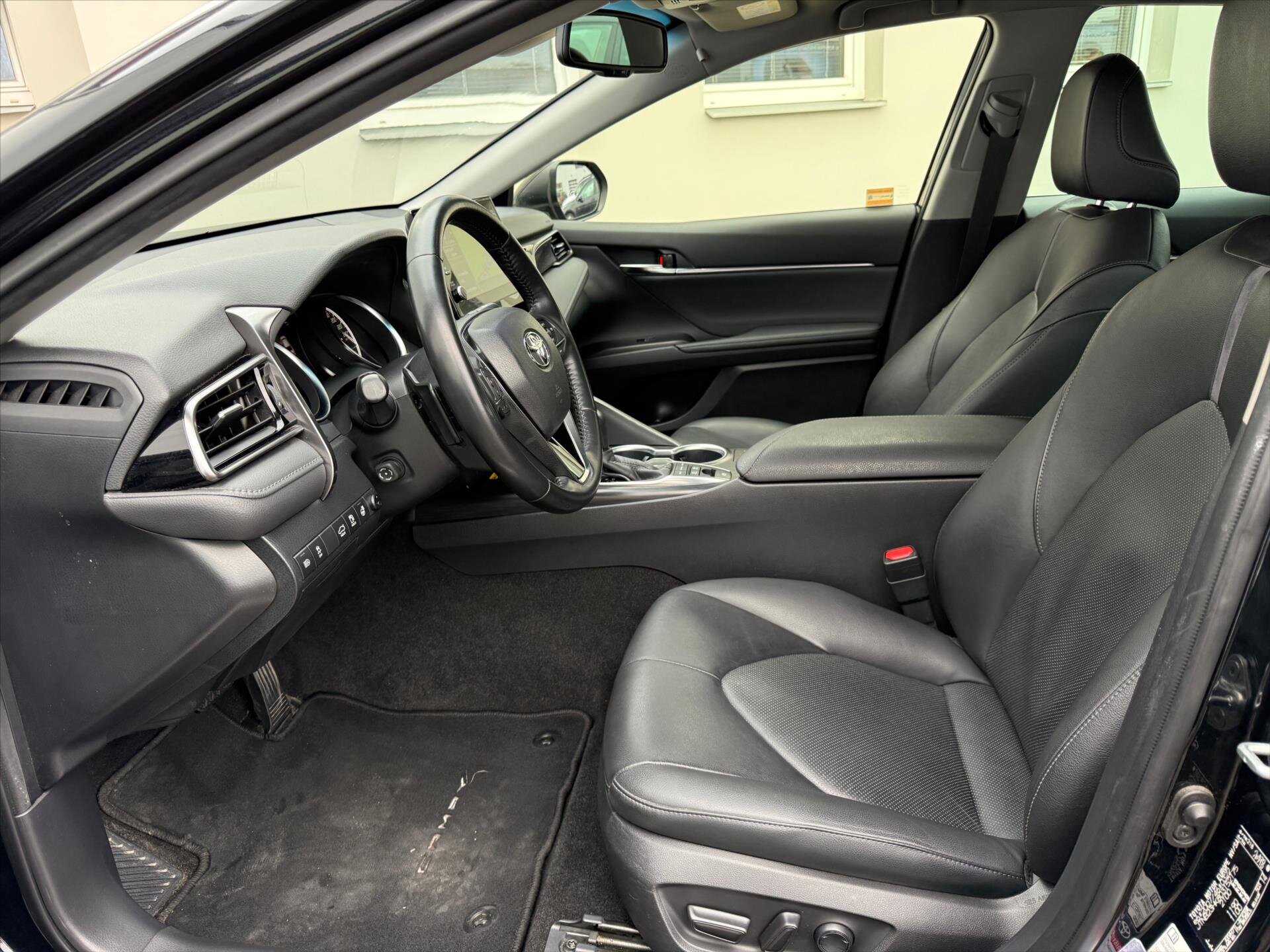 Toyota Camry Sedan 2,5 l 131 kw