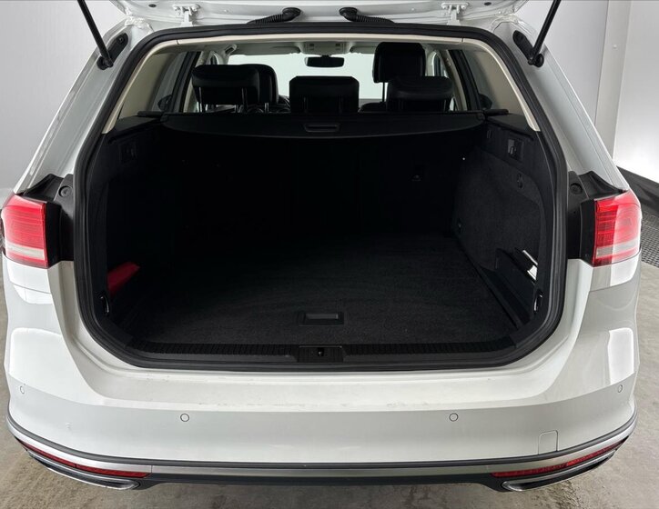 Volkswagen Passat Kombi 2,0 l 140 kw