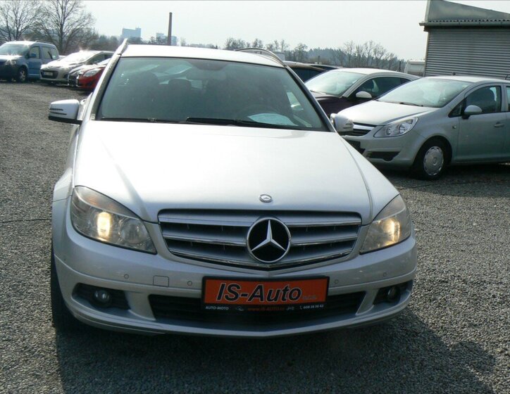 Mercedes-Benz Třídy C Kombi 2,1 l 125 kw