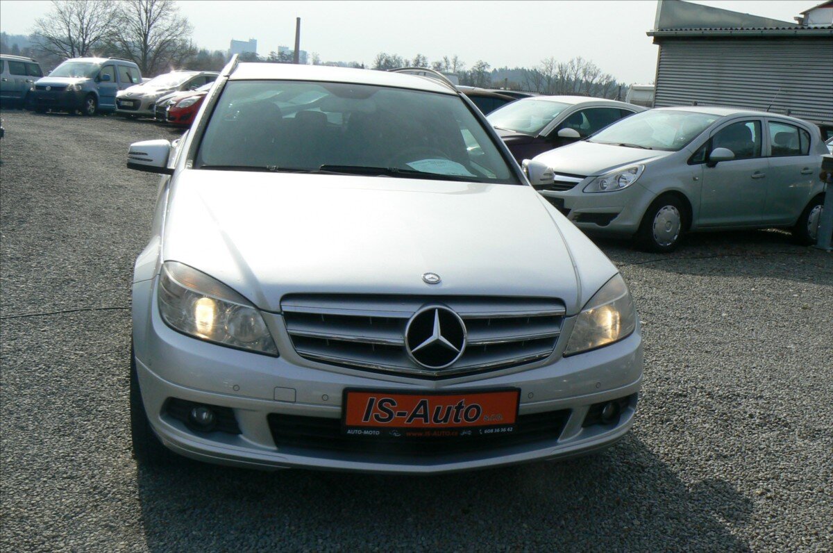 Mercedes-Benz Třídy C Kombi 2,1 l 125 kw
