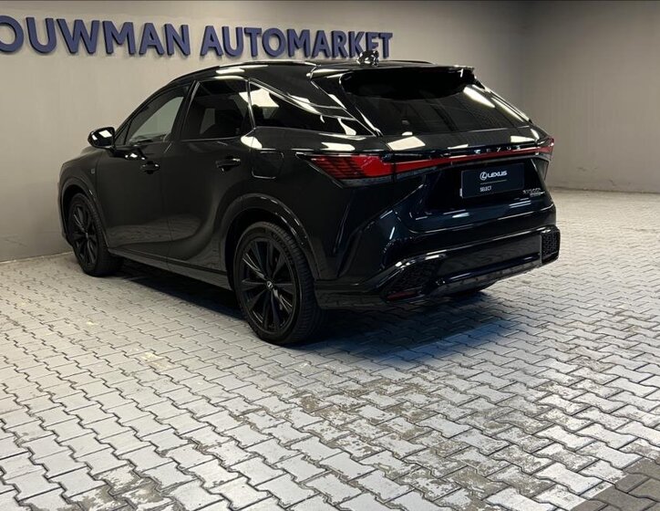 Lexus RX 500h SUV 2,4 l 273 kw