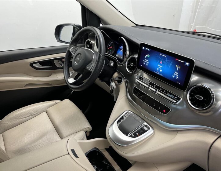 Mercedes-Benz Třídy V MPV 2,0 l 174 kw