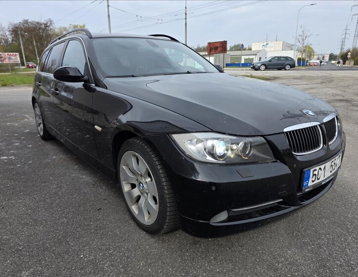BMW Řada 3 Kombi 3,0 l 170 kw