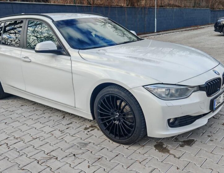 BMW Řada 3 2