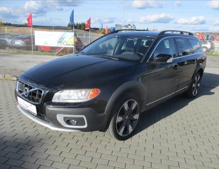 Volvo XC70 Kombi 2,4 l 151 kw