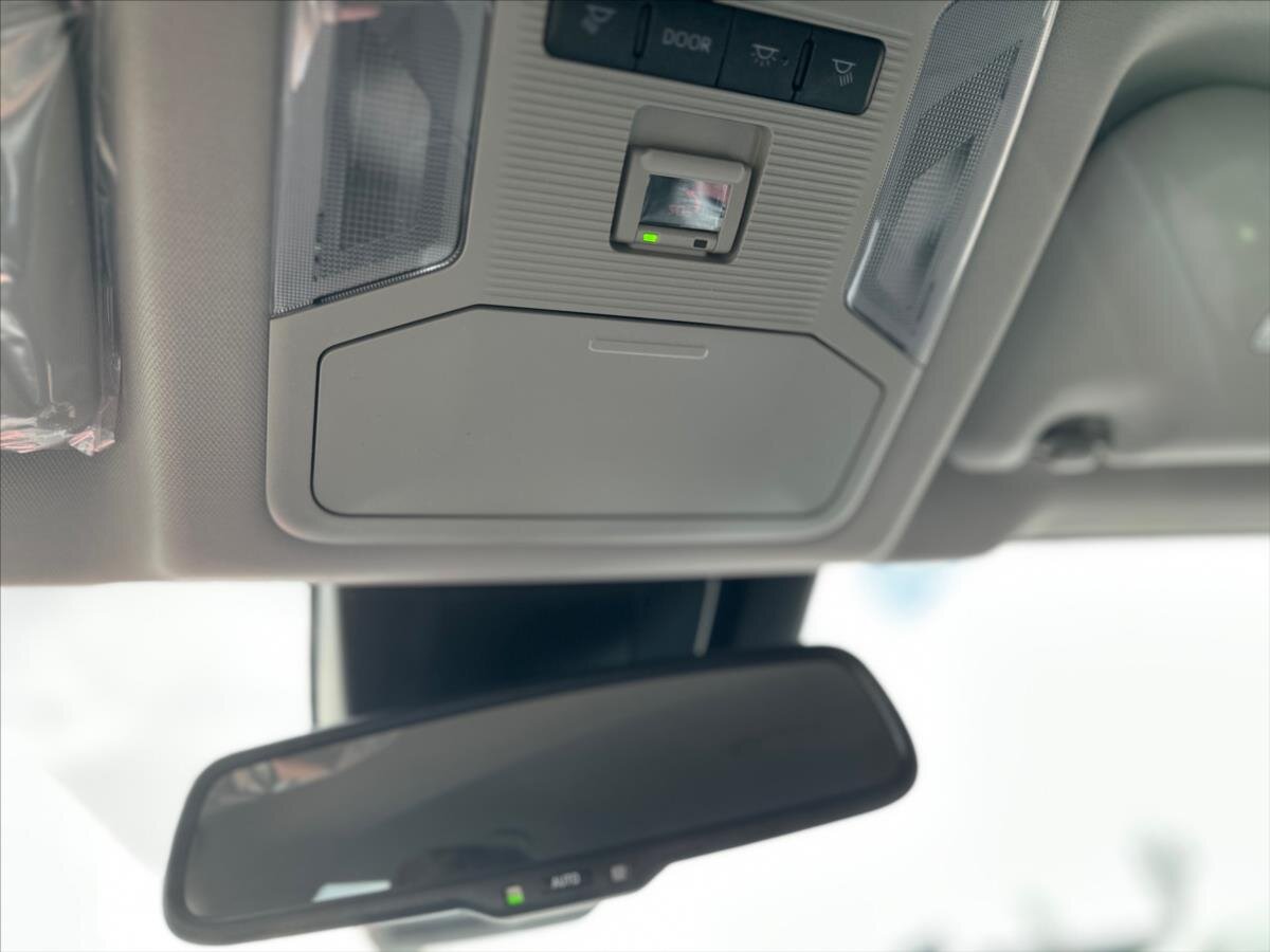 Toyota RAV4 SUV / Terénní 2,5 l 131 kw