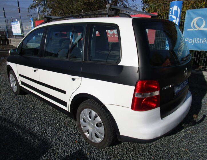Volkswagen Touran 6