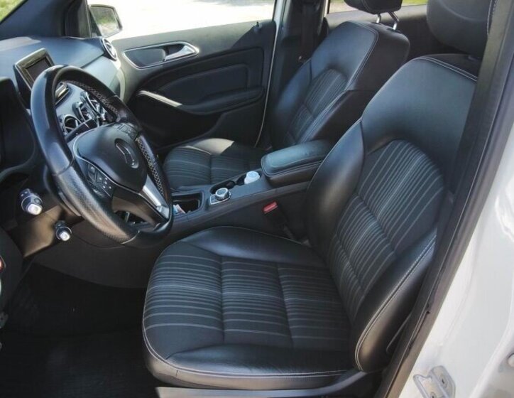 Mercedes-Benz AMG One SUV / Terénní 0,0 125 kw