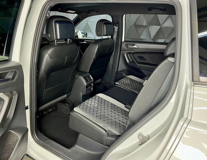 Volkswagen Tiguan Allspace SUV / Terénní 2,0 l 147 kw