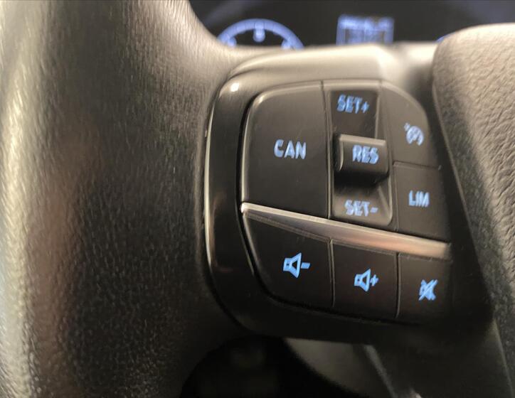 Ford Transit Custom 13