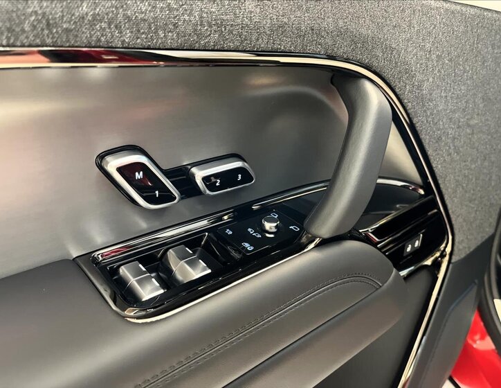 Land Rover Range Rover Sport SUV / Terénní 3,0 l 183 kw