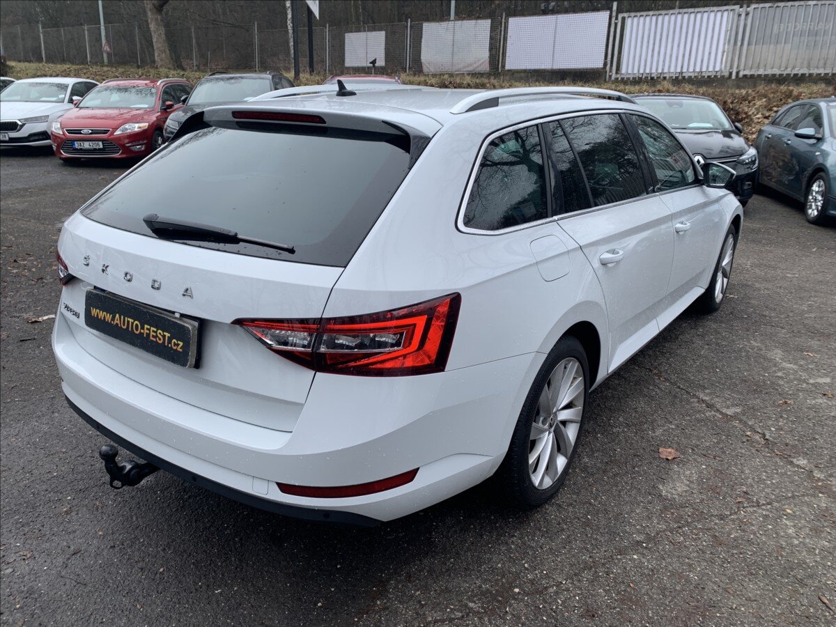 Škoda Superb Kombi 2,0 l 110 kw