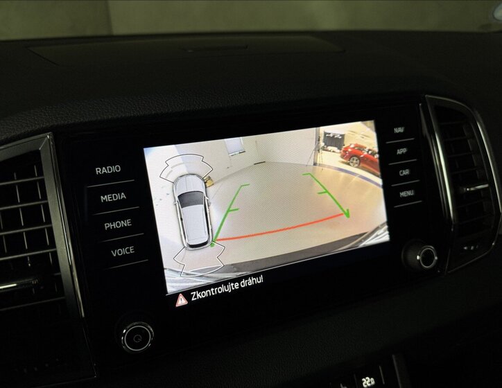 Škoda Karoq SUV 1,5 l 110 kw