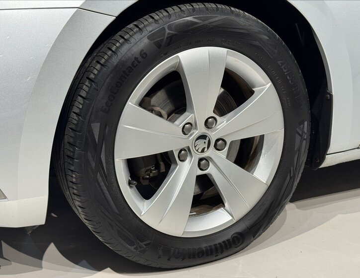 Škoda Superb Kombi 1,4 l 160 kw