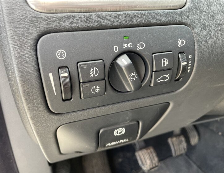 Volvo V70 Kombi 2,0 l 100 kw