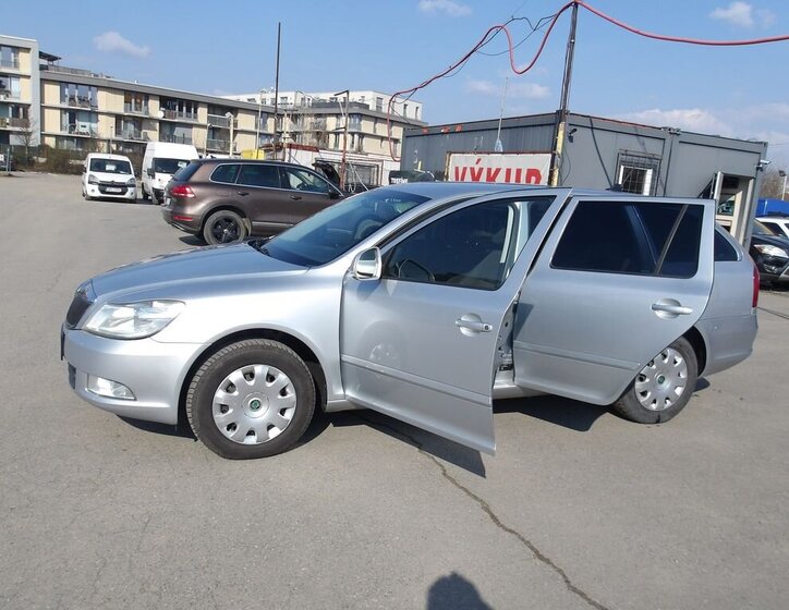 Škoda Octavia Kombi 2,0 l 103 kw
