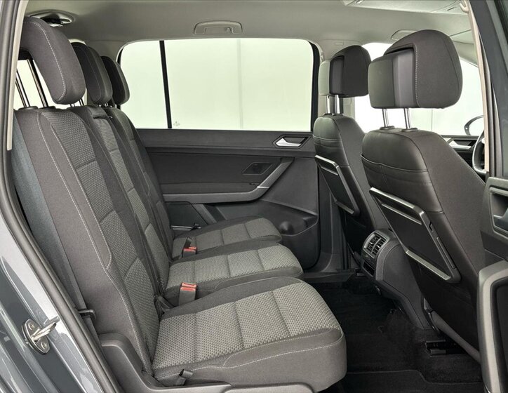 Volkswagen Touran MPV 1,5 l 110 kw