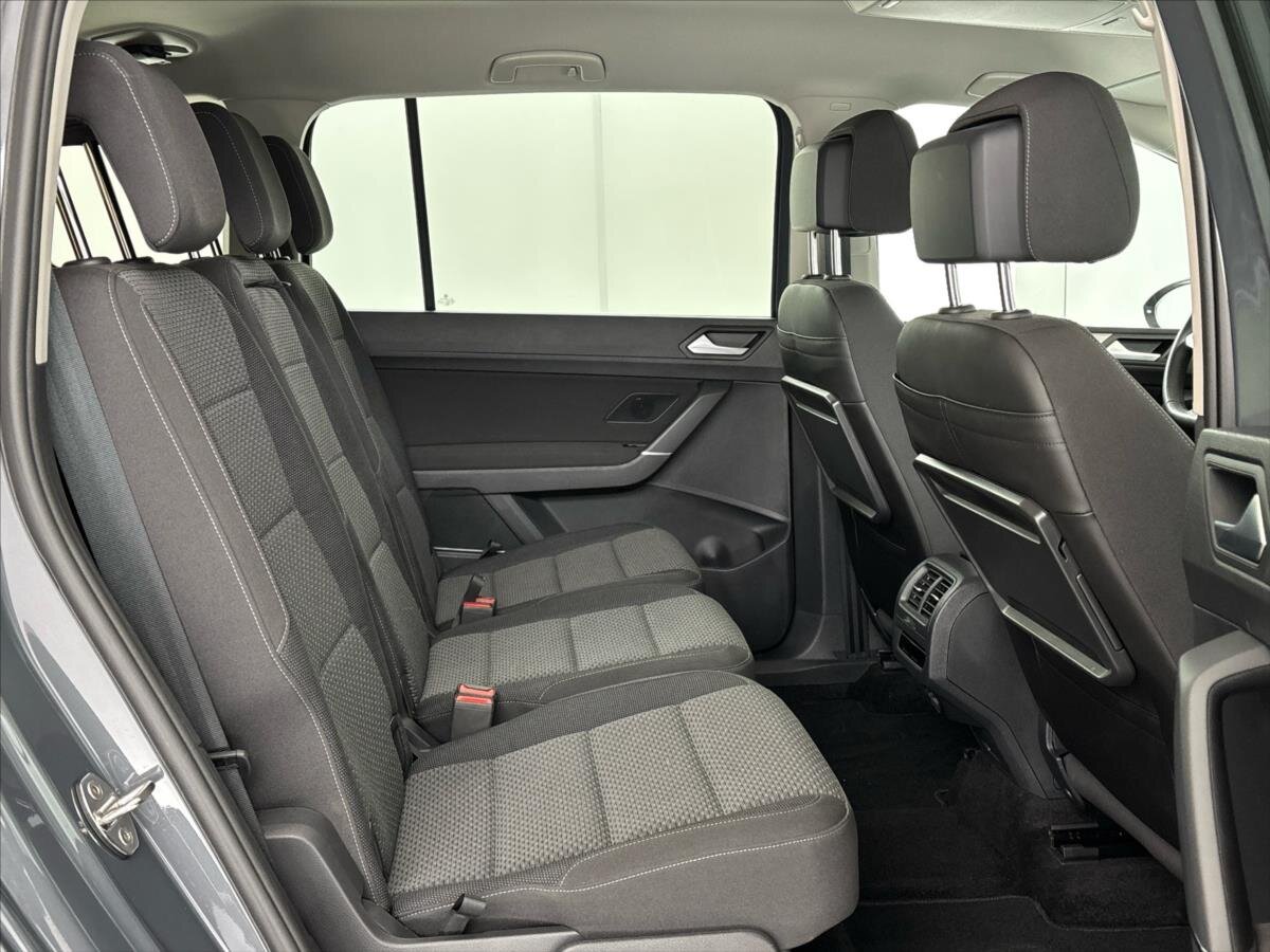 Volkswagen Touran MPV 1,5 l 110 kw