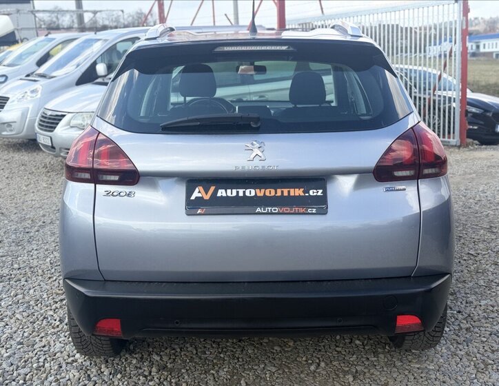 Peugeot 2008 SUV / Terénní 1,2 l 81 kw